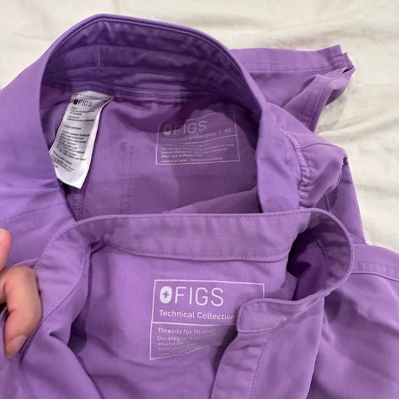 Figs lilac dawn Rafaela top and Yola bottoms - Picture 5 of 7